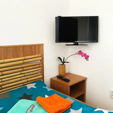 Haus Baron 1 Neckarau Гостьовий будинок